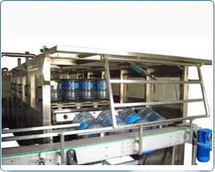 Auto bottle install machine