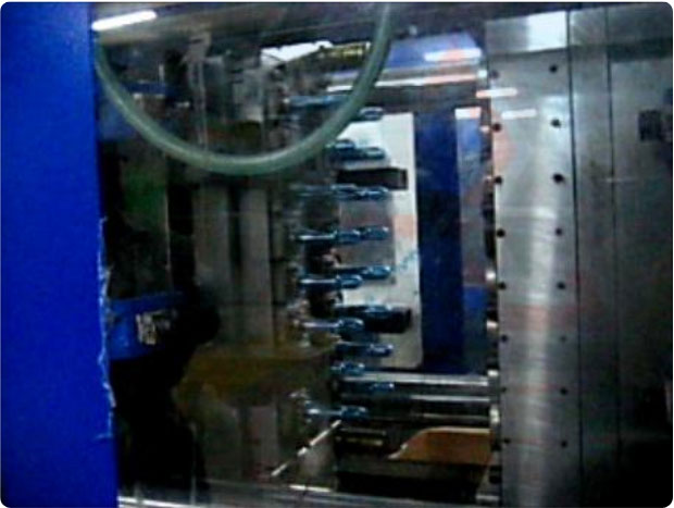 Injection Moulding Machine