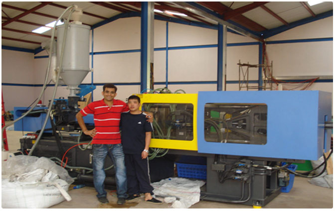 Injection Moulding Machine for Preform and Cap